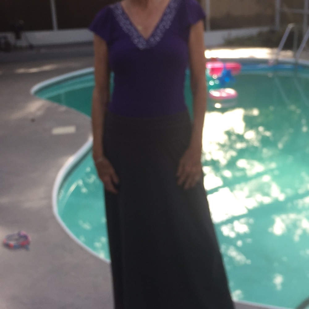 2 maxi skirts..size M 2 for $6
